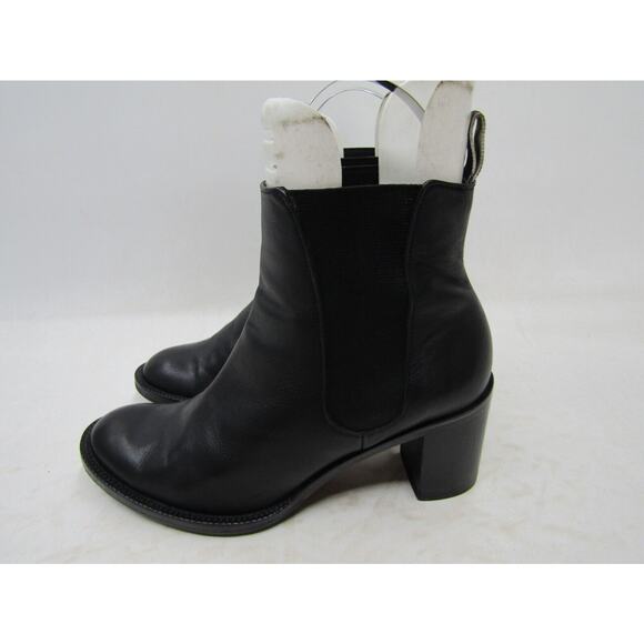 Robert Clergerie Womens Size 7 Black Leather Chelsea Ankle Fashion Boots